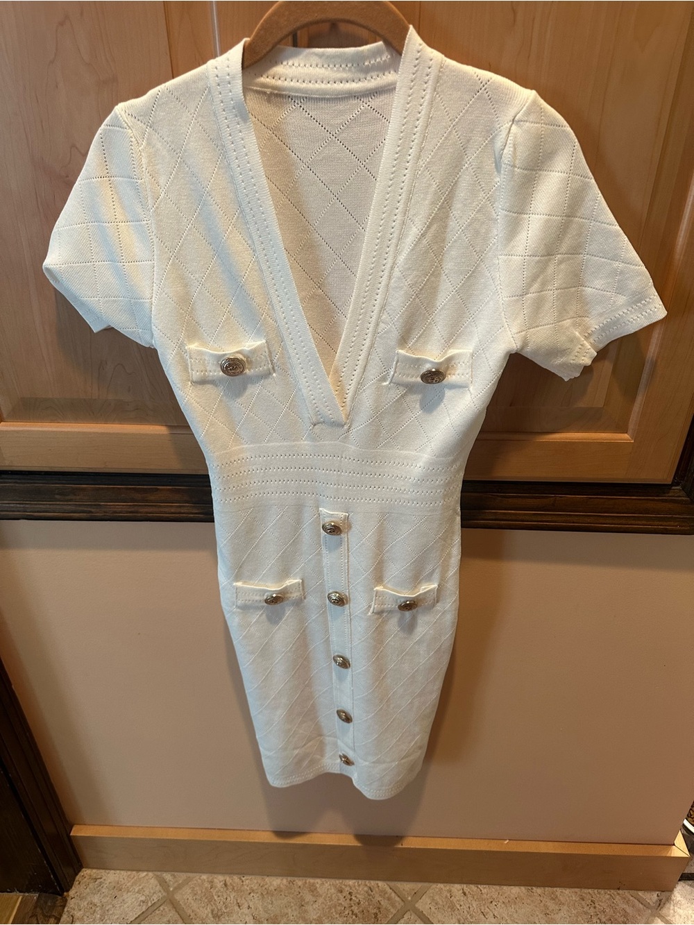Designer inspired dh gate white Knit Button-Front Short Sleeve Dress